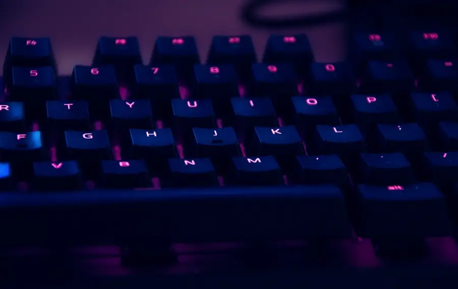 Vertex K7 Mechanical Keyboard (RGB)