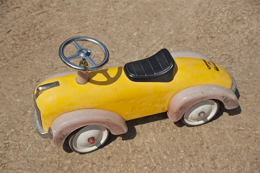 Retro Ride-On Car